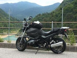 BMW R1200R