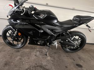 YAMAHA YZF-R3