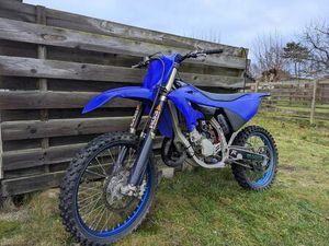 YAMAHA YZ 125