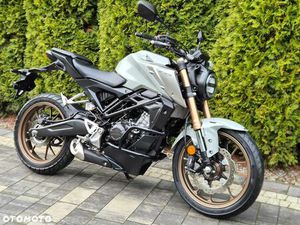 HONDA CB