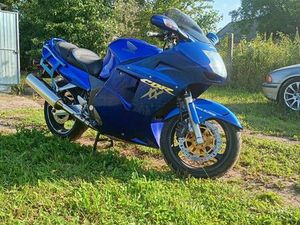 HONDA CBR 1100 XX WTRYSK PRZYGOTOWANA DO TURYSTYKI WIRGINOWO