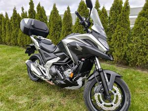 HONDA NC750XD 2022R. AUTOMAT DCT. ABS POLIFT. KUFER SZYDLOWIEC