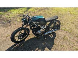 SUZUKI GSX 400 CAFÉ RACER KOMPLETT RESTAURIERT TÜV BIS 07/2026