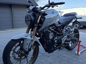 HONDA CB 125R JEDEN WLAŚCICIEL OD NOWOŚCI NISKI PRZEBIEG RATY OBORA