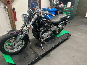SUZUKI MARAUDER VZ 800 • NUR 5.958 KM • TÜV NEU