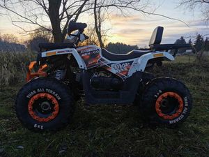 DUŻY QUAD 200 / LEDY / ROK 2019/ KOLA 10/ BDB STAN RAWICZ OSIEDLE WESTERPLATTE