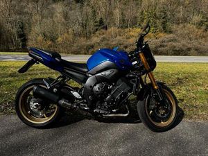 YAMAHA FZ8-N NAKED BIKE
