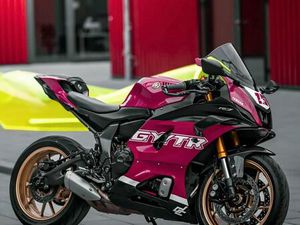 YAMAHA R7 60TH ANNIVERSARY