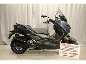 YAMAHA XMAX 300 - VORFÜHRFAHRZEUG - NUR 955 KM - SOFORT VERFÜGBAR