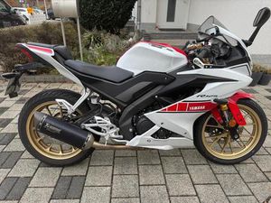 YAMAHA YZF R125 SPECIAL EDITION