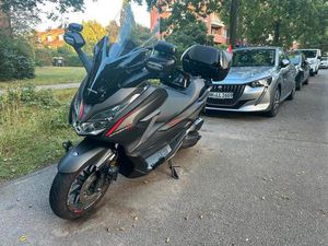 HONDA FORZA NSS 125 LEOVINCE VIEL ZUBEHÖR