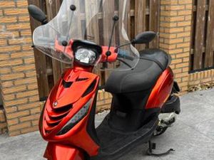 PIAGGIO ZIP 4T 2012 — SCOOTERS | PIAGGIO — MARKTPLAATS