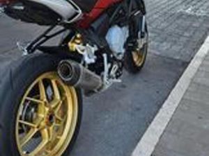 MV AUGUSTA BRUTALE 800