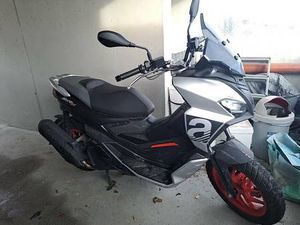 SCOOTER APRILIA SR 125 GT