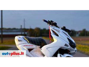 YAMAHA AEROX 49 CC, SCOOTERS / MOPEDS