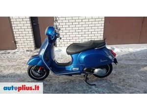 PIAGGIO VESPA 125 CC, SCOOTERS / MOPEDS