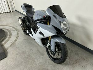 2022 SUZUKI GSX-R 750