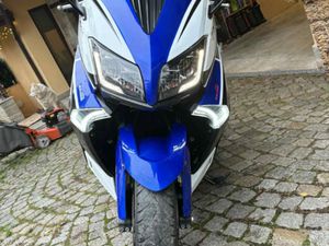 YAMAHA T-MAX 530 →