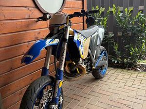 VERKAUFE HUSABERG TE300 SUPERMOTO