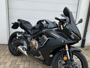 HONDA CBR 650R