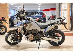 HONDA AFRICA TWIN ADVENTURE SPORTS ES DCT