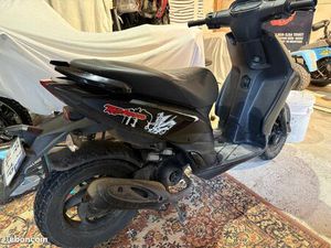 SCOOTER PIAGGO TYPHOON