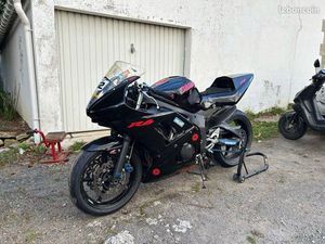 MOTO R6 PISTE