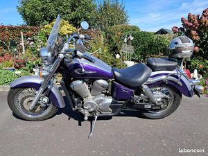 HONDA SHADOW CUSTOM 750