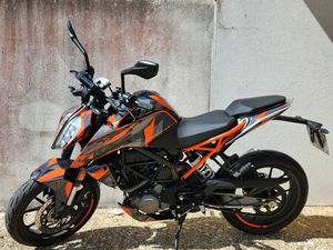 MOTO KTM DUKE 125CM3 - 5700KMS - EXCELLENT ÉTAT