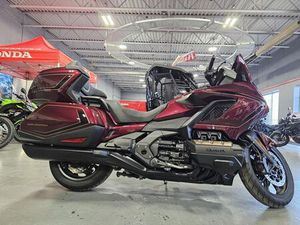 HONDA GOLD WING TOUR DCT 50TH ANNIV BORDEAUX RED METALLI 2025