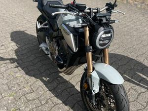 HONDA CB 650 RA PEARL SMOKY GREY