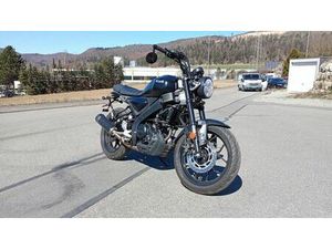 YAMAHA XSR 125 /1.HAND/AKRAPOVIC/LENKERENDENSPIEGEL/