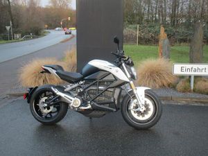 ZERO S 15.6 MY26*15PS*A1*TEMPOMAT