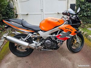 HONDA VTR 1000 V90