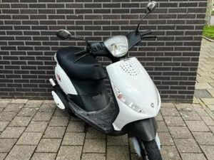 PIAGGIO ZIP 2 TAKT 70CC — SCOOTERS | PIAGGIO — MARKTPLAATS