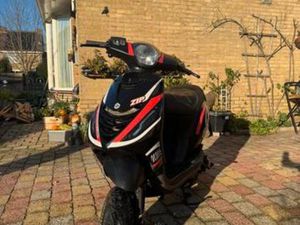 PIAGGIO ZIP H2O 70CC POLINI CORSA GEREVISEERD — SCOOTERS | PIAGGIO — MARKTPLAATS