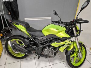 VENDS MOTO BENELLI BN125