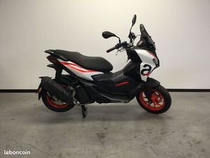 APRILIA 125 SR-GT 2025 - PROMOTION