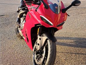 DUCATI PANIGALE V2