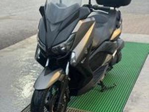 YAMAHA X-MAX 250 CC