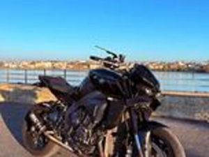 YAMAHA MT-10 2024 TECH BLACK