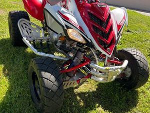 700 RAPTOR HOMOLOGUÉ ÉCHANGE POSSIBLE