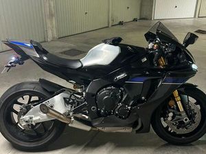 YAMAHA R1M 2024