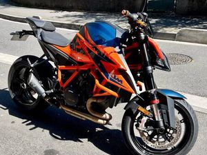 KTM SUPERDUKE 1290R V3 PARFAIT ÉTAT ENTRETIEN KTM