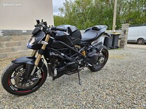 DUCATI STREETFIGHTER