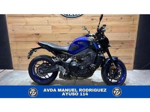 YAMAHA - MT 09