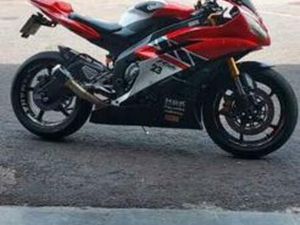 YAMAHA - R6