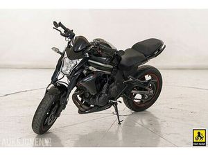 KAWASAKI 650 ER-6N - ABS - AKRAPOVIC