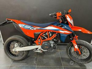 KTM 690 SMC R- 2024