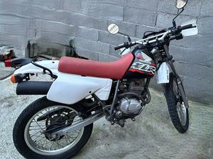 MOTO HONDA XLR
